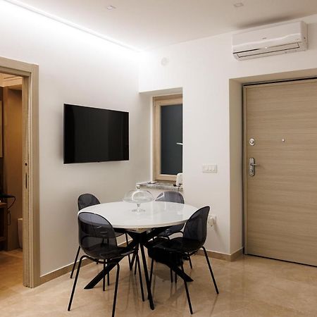 Next To Sea Apartment Crotone Exterior foto